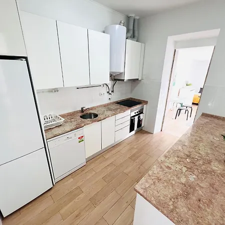 Spacious Family Flat Ideal For Tourists * Lisboa