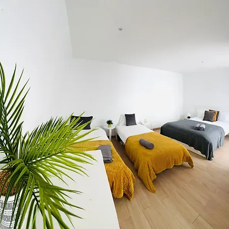 Spacious Family Flat Ideal For Tourists *