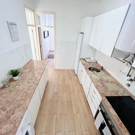 Apartamento Spacious Family Flat Ideal For Tourists