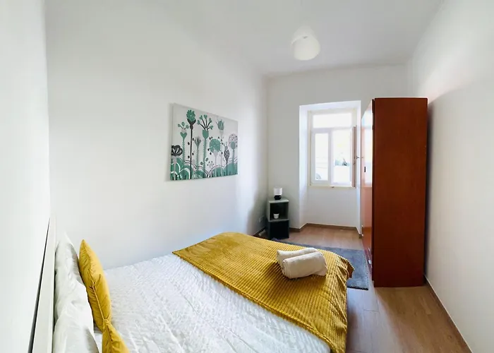 Spacious Family Flat Ideal For Tourists *