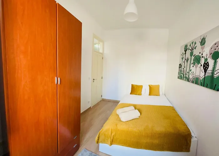 Spacious Family Flat Ideal For Tourists